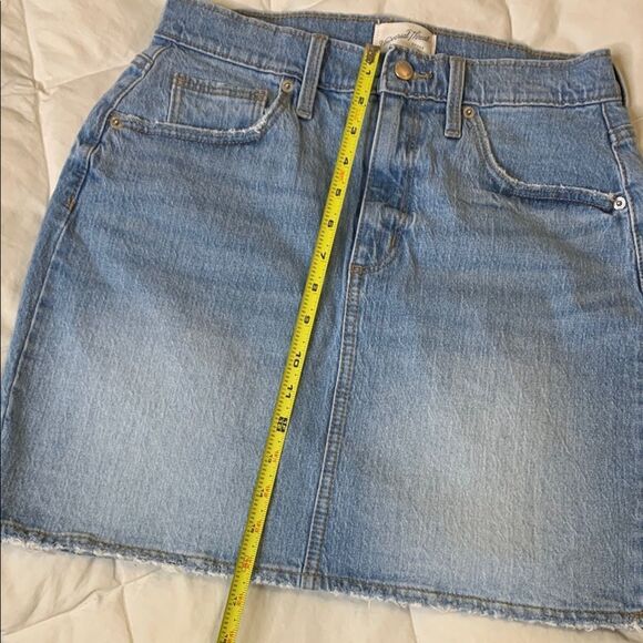 Classic Denim Skirt size 6 - Picture 8 of 10